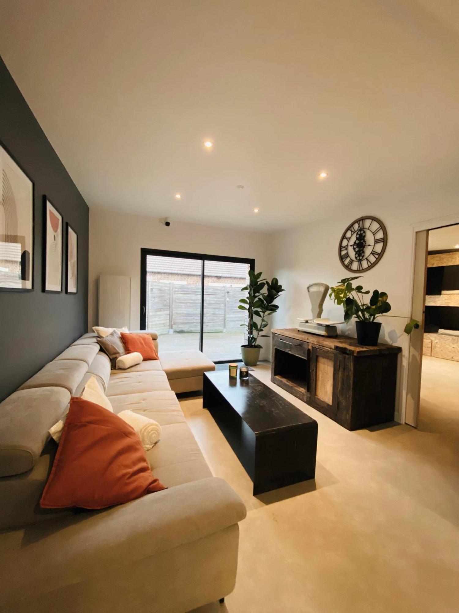 The Share House Apartment Tille ภายนอก รูปภาพ